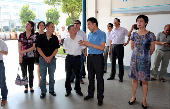 衢州市委常委、衢州綠色產業集聚區黨工委書記傅根友一行來上上考察