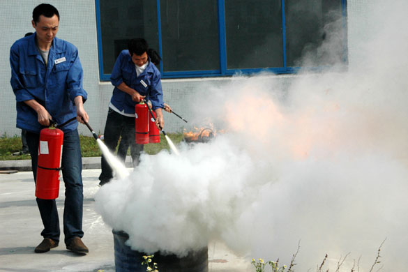 江蘇上上電纜集團舉行消防知識培訓和模擬演練