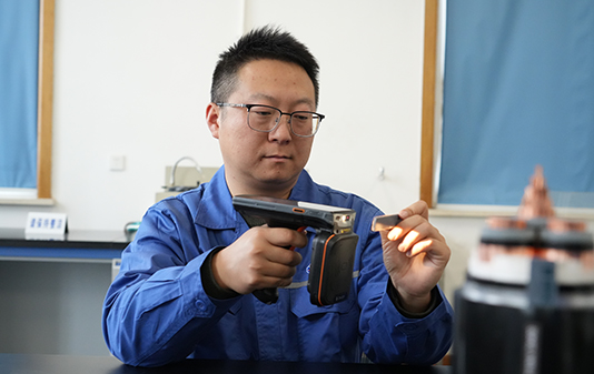 1753692796790811Jhbz.jpg 個人照.jpg